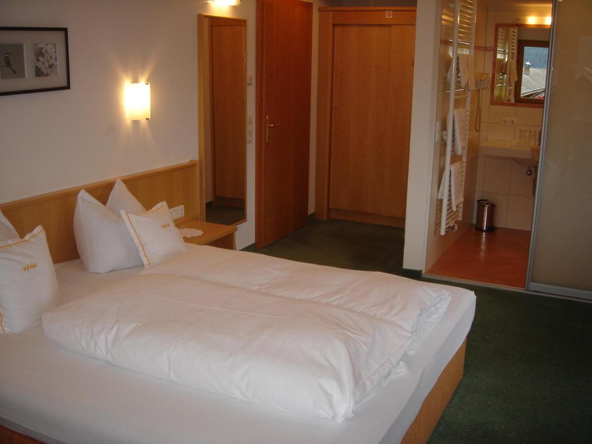 Aparthotel Tyrol 4*